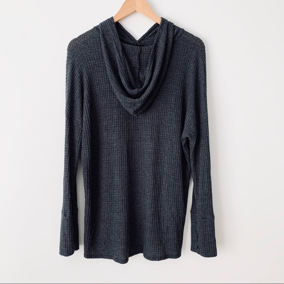 Tina + Jo NWOT Dark Charcoal Gray Thermal Top - Picture 5 of 5